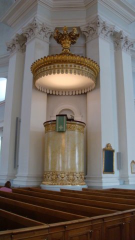 anornatepulpit.jpg