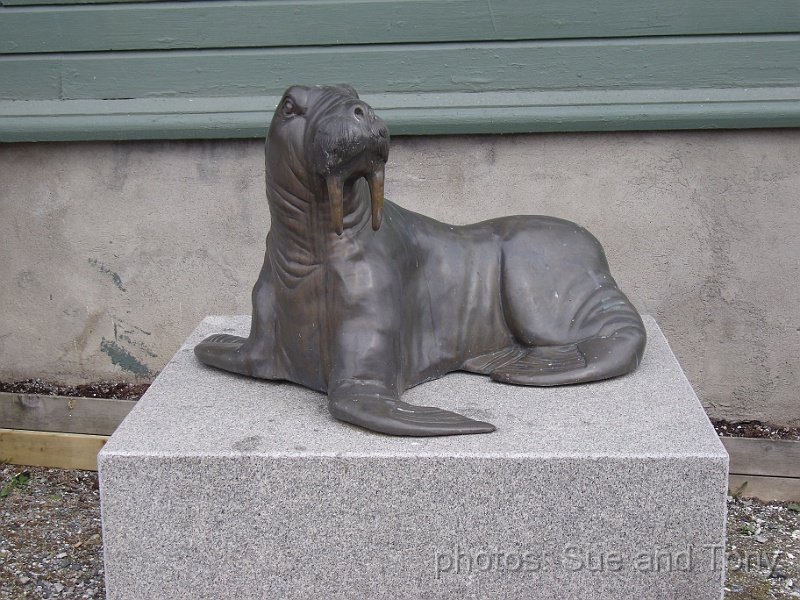 day5_Tromso_2.jpg - outside the Polar Museum